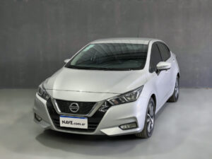 Nissan Versa Advance MT